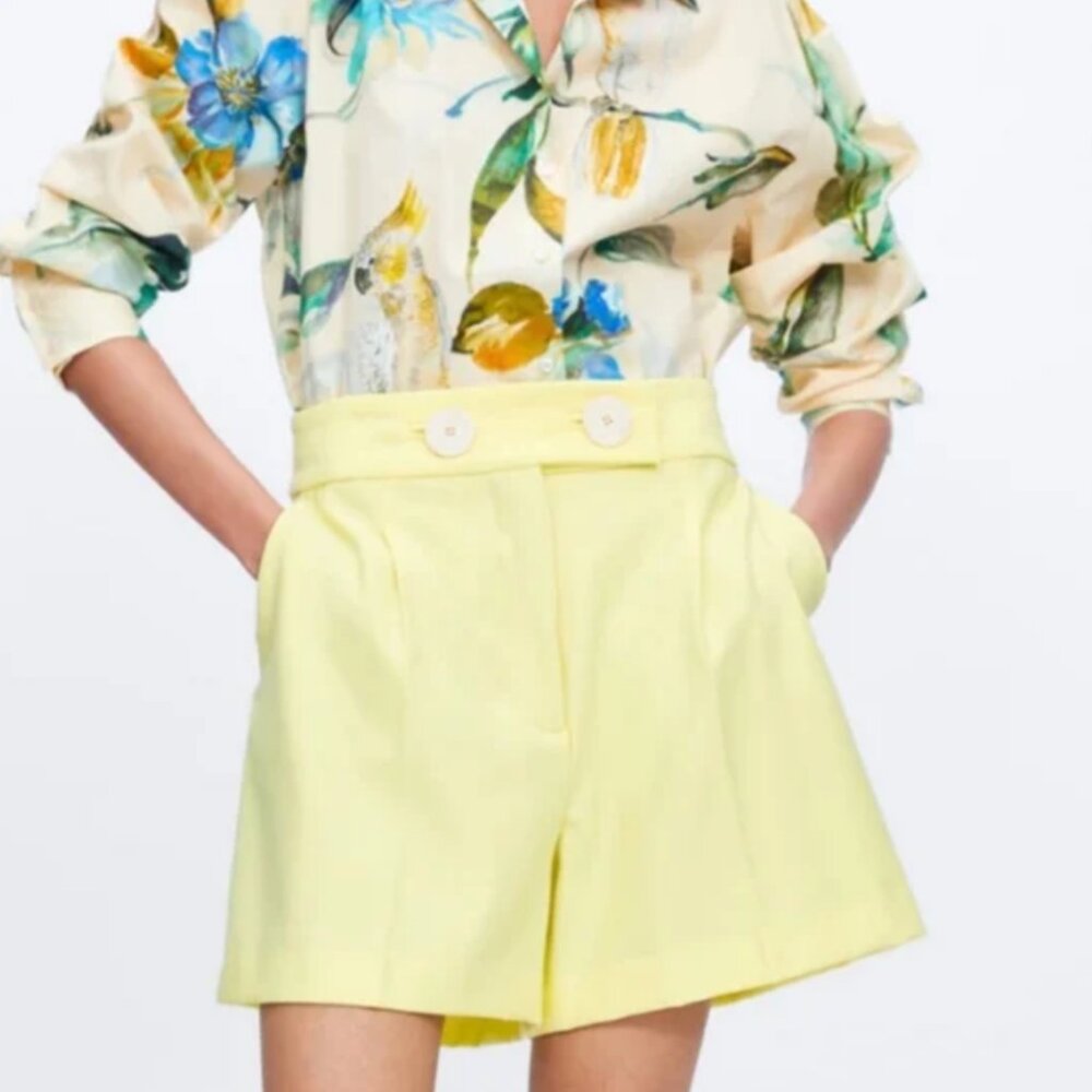 Zara Light Yellow Women's Shorts